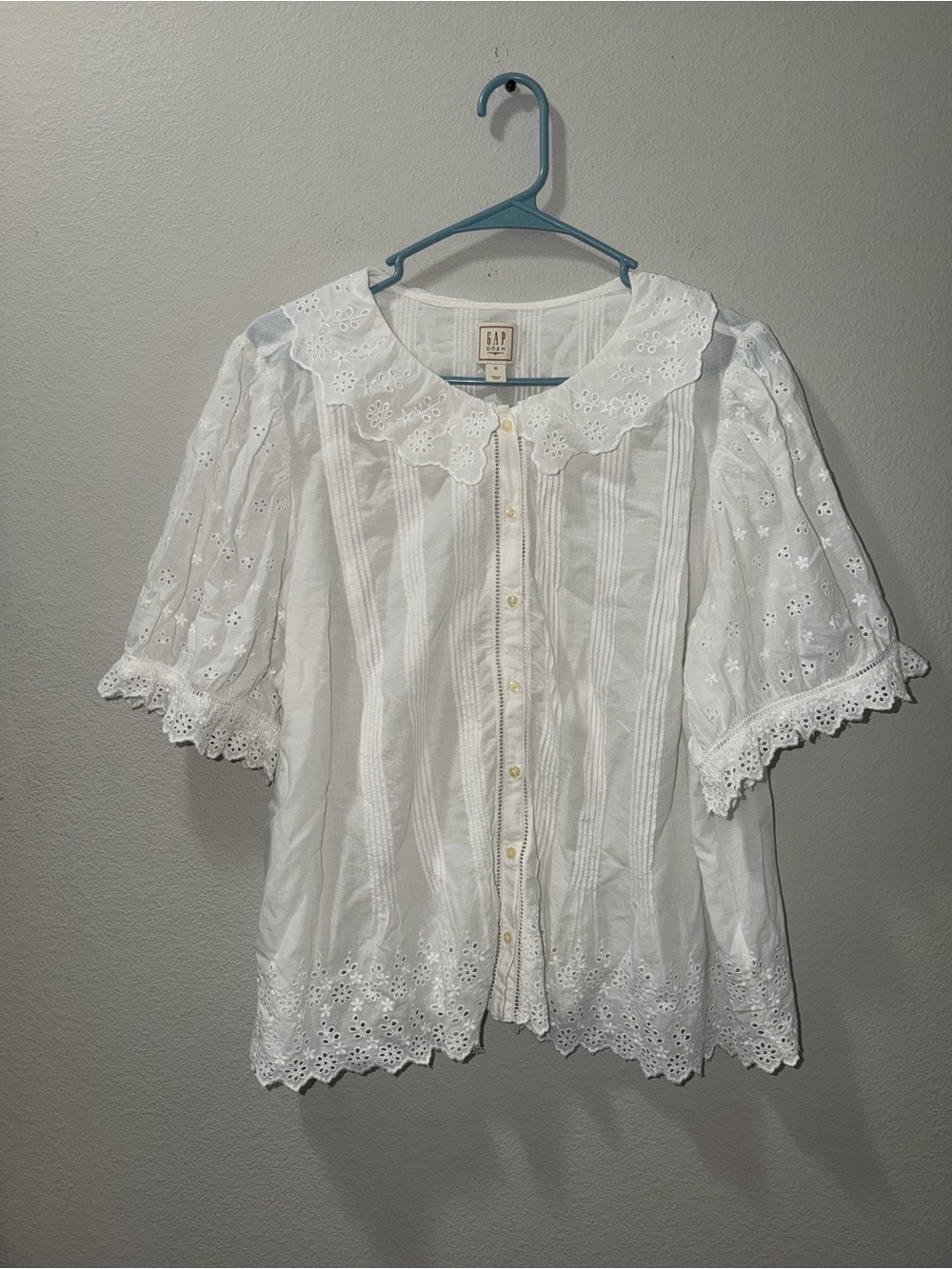 Gap x Doen Cropped Eyelet Shirt XL Cotton Blouse Scalloped Collar Cottagecore - Picture 9 of 9
